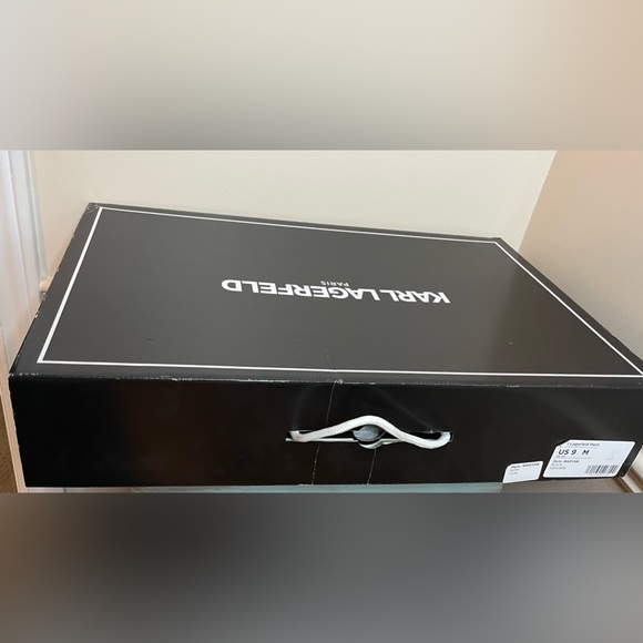 NEW Size 9 Karl Lagerfeld Maryam Suede Leather Boots - Picture 9 of 10